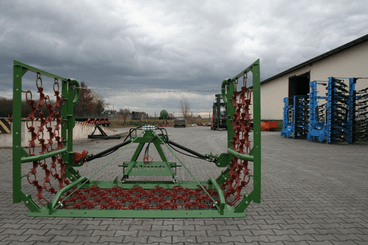 Entretien - Herse prairie, herse étrille - Herse émousseuse de prairie à chainons 6 m 1 vérin
