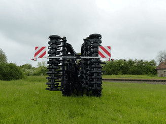 Travail du sol - Déchaumeur à dents - Déchaumeur à dents trainé ou porté BLACKBEAR